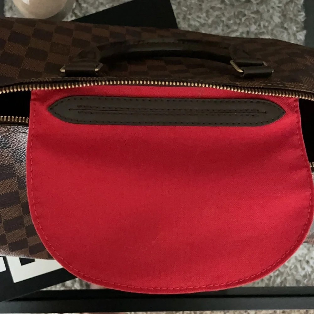 Authentic Louis Vuitton Damier speedy 35. - Picture 11 of 13